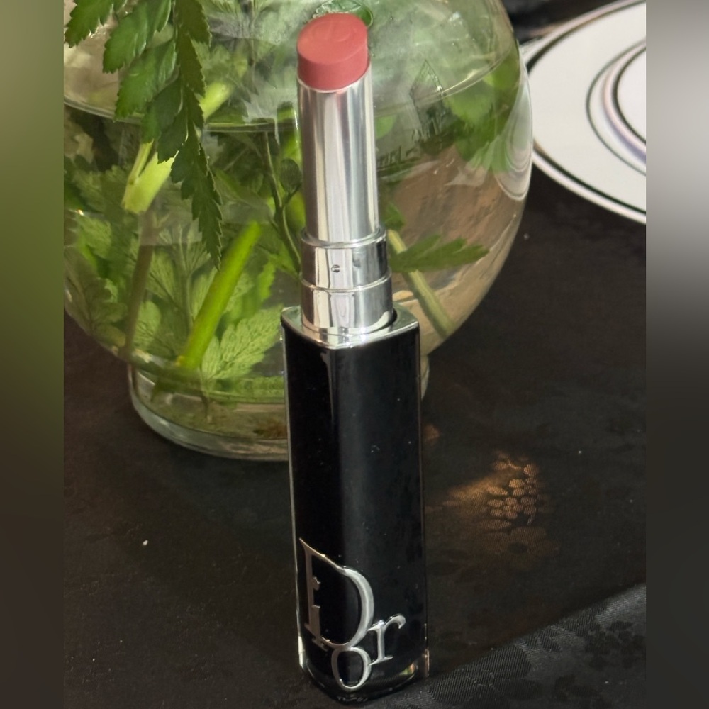 Dior Addict Shine Lipstick in Shade 521 Diorelita